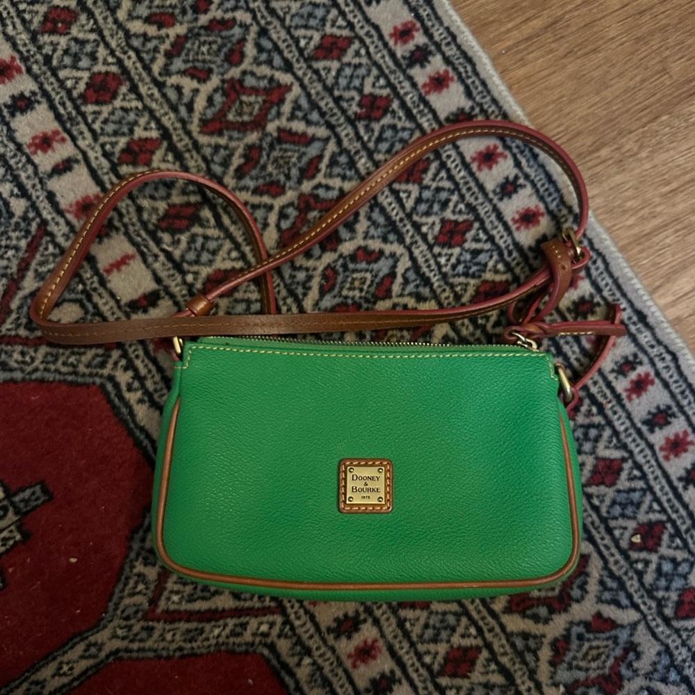 DOONEY & BOURKE | Pebble Grain Lexi Crossbody | Light Green